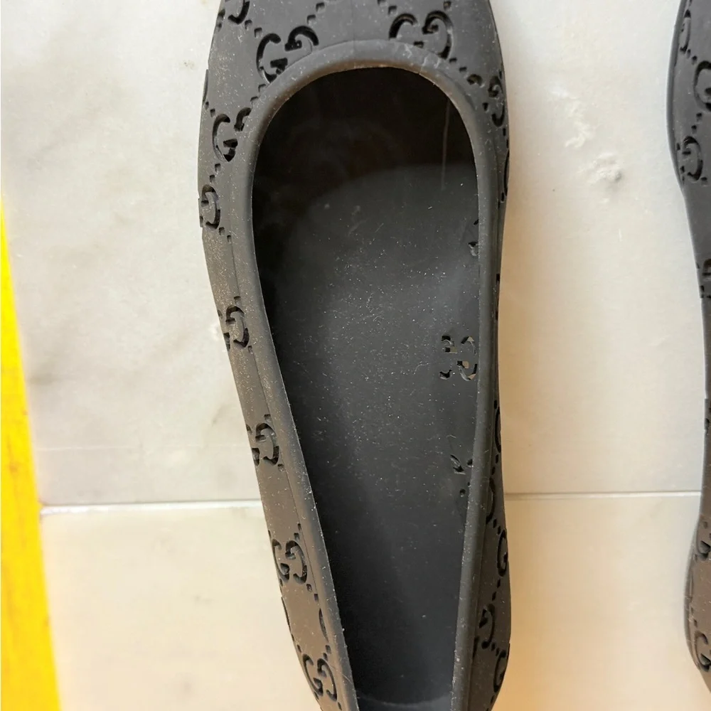 Gucci Black Monogrammed Footwear - Picture 4 of 6